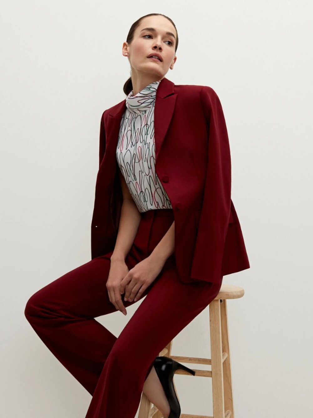 MM.LaFleur Burgundy Tailored Blazer - Picture 4 of 15